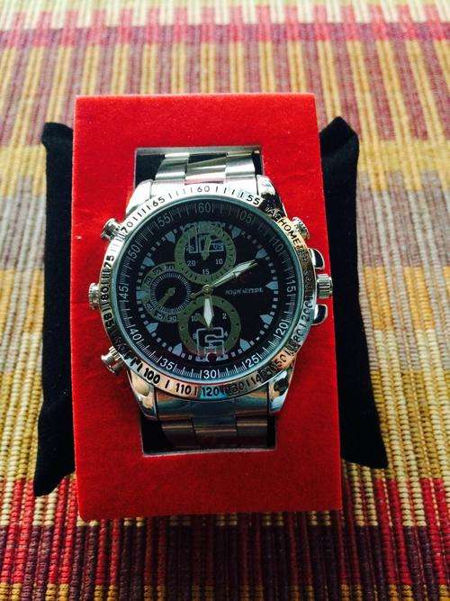 4GB SPY DV WATCH DIGITAL VIDEO RECORDER WITH HIDDEN CAMERA