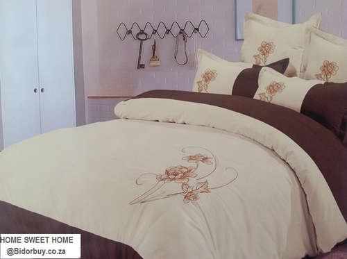 ZERO SHIPPING FEE - 100% Cotton Blend, Queen Size, Duvet Cover Set, Embroided Detail