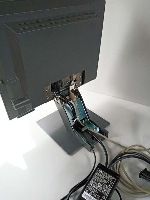 MONITOR TOUCH SCREEN POS 15 TFT TOUCH IBM 4820-5GB (Please read discription)