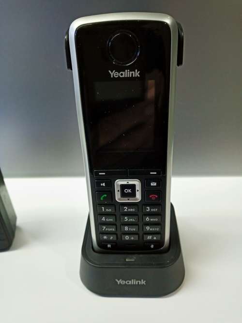 Cordless phone Yealink W52P IP DECT  (used, please read description)