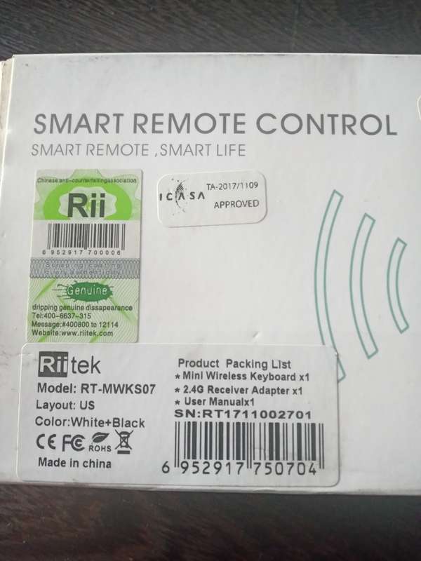 Rii i7 Wireless Air Mouse and Mini Keyboard Remote  Black and White