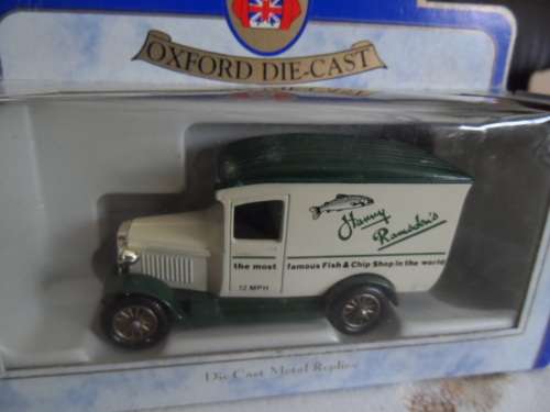 OXFORD CLOSED DELIVERY VAN - HARRY RAMSDENS [M3]