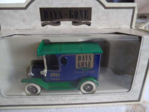 LLEDO  1920 FORD MODEL T VAN  -   CLUB 1991  [M5]
