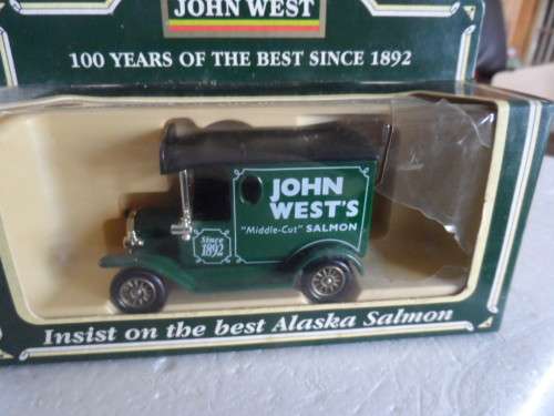 LLEDO   CLOSED VAN  - JOHN WEST`S  [M3]