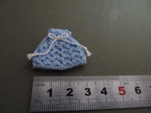 HAND KNITTED TEA COSY  FOR 1/12 SCALE DOLLSHOUSE