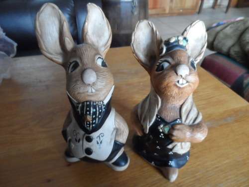 BEAUTIFUL VERY LARGE PENDELFIN BUNNIES PAIR