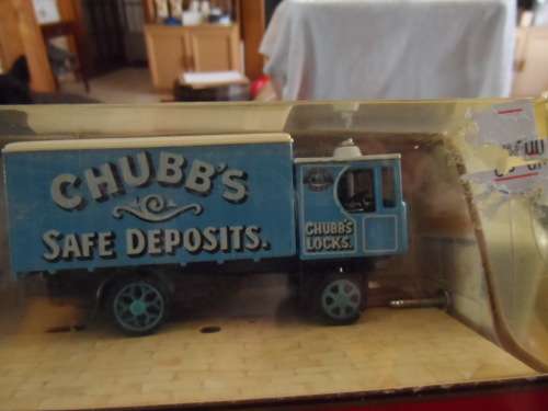 MATCHB0X MOY  Y37 1929 GARRETT STEAM WAGON [M6]