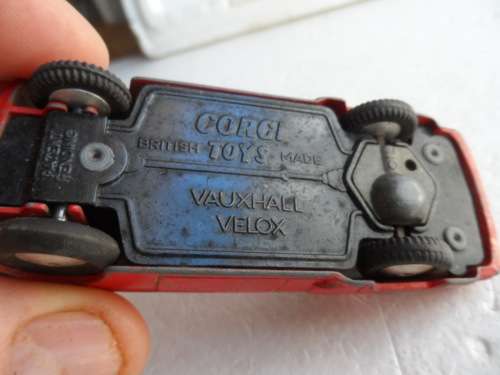 ORIGINAL CORGI 203M VAUXHALL VELOX WITH MOTOR [M29]