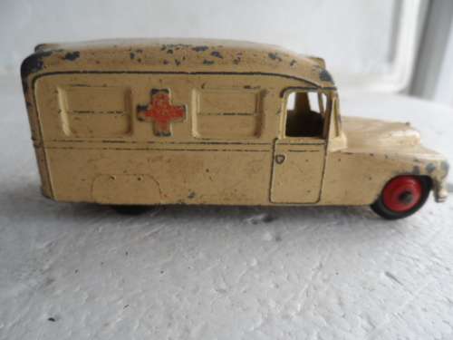 DINKY 253/30H VINTAGE ORIGINAL DAIMLER AMBULANCE  [M37]