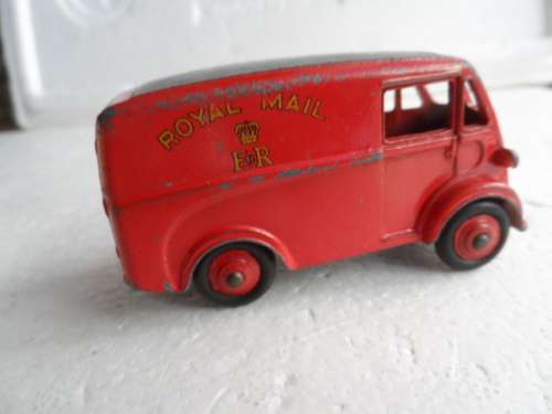 ORIGINAL DINKY 260 MORRIS ROYAL MAIL VAN [M41]