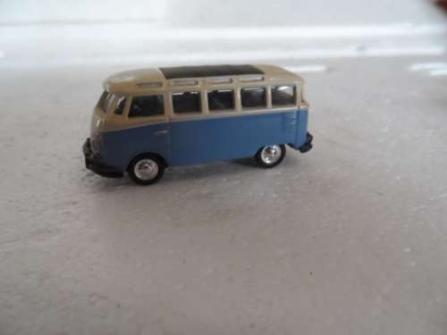 HO DIECAST VW KOMBI