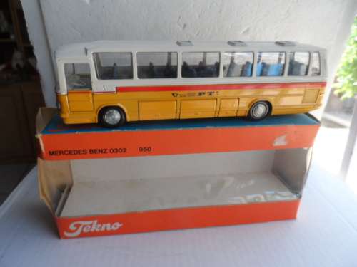 TEKNO MERCEDES BENZ 0302 BUS PPT -BOXED [M43]