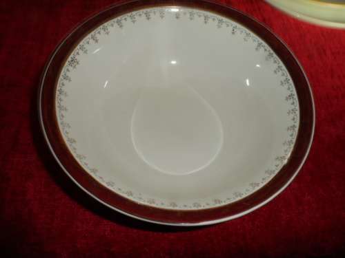 Beautiful Alfred Meakin salad dish diameter 21 x 6cm deep