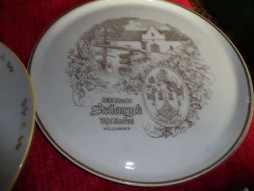 Two plates boschendal 26cm diameter and oude meester 27cm diameter
