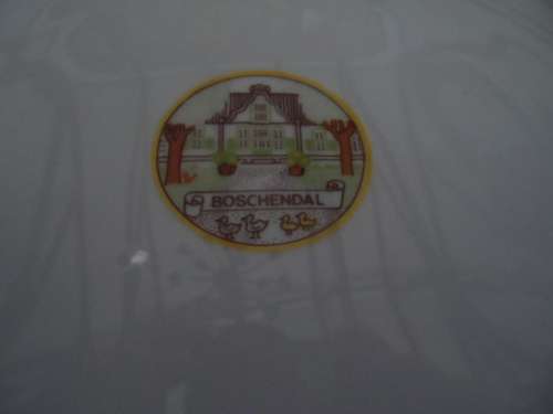 Two plates boschendal 26cm diameter and oude meester 27cm diameter