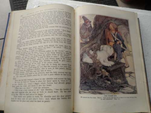 The Childrens wonder book 767 pages lovely condition