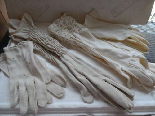 Vintage gloves 4 pairs