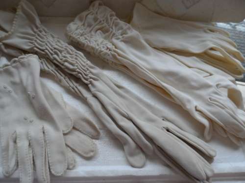 Vintage gloves 4 pairs