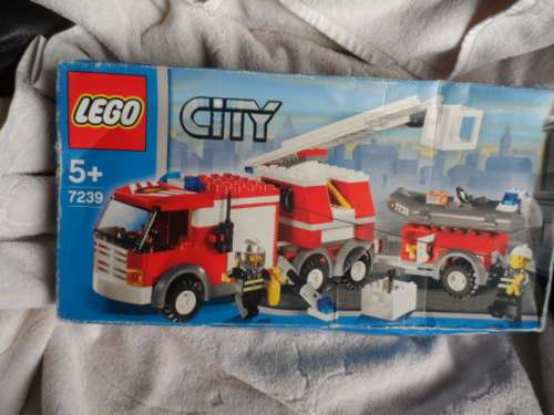 LEGO  7239 FIRE RESCUE SET UNOPENED. SEALED