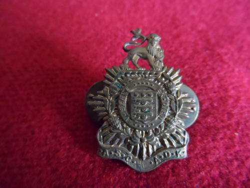 MILITARY BADGE GOLD