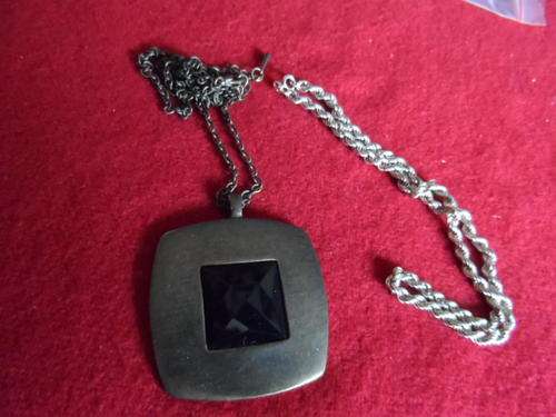 LOVELY LARGE PENDANT PLUS SILVER CHAIN MARK 925 15.2GRM