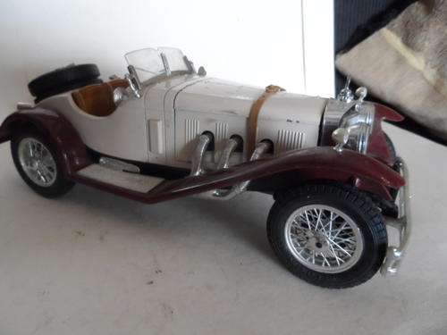 BBURAGO  MERCEDES 1/18
