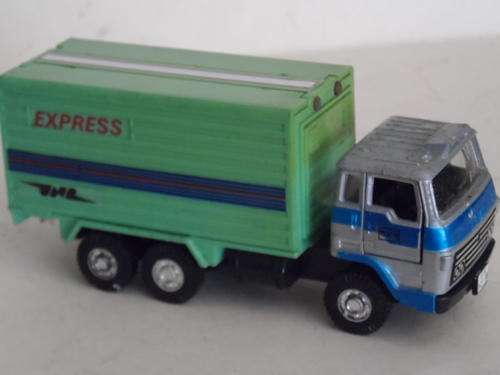 DIAPET ISUZU TRUCK WITH OPENING SIDES [A12]
