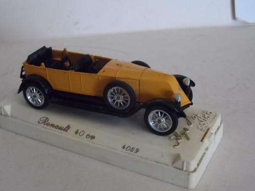 SOLIDO RENAULT 40 CV   [A8]