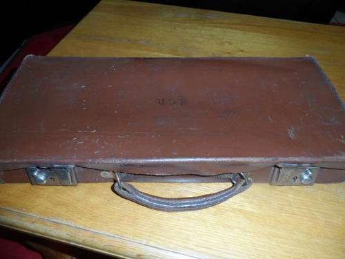 VINTAGE GENUINE LEATHER SMALL INSTRUMENT SUITCASE. 42CM X 19CM X 6CM