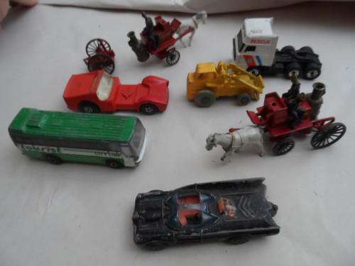 CORGI JUNIOR BATMOBILE AND SIX MATCHBOX ITEMS