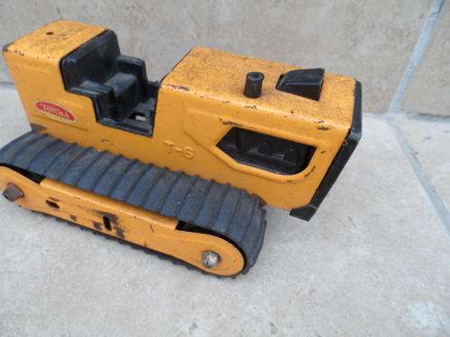 TONKA  T6 TRACKED TRACTOR, PRESSED STEEL