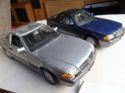 REVELL MERCEDES BENZ 500 AND 500 SL DUO  1/18 DIECAST,