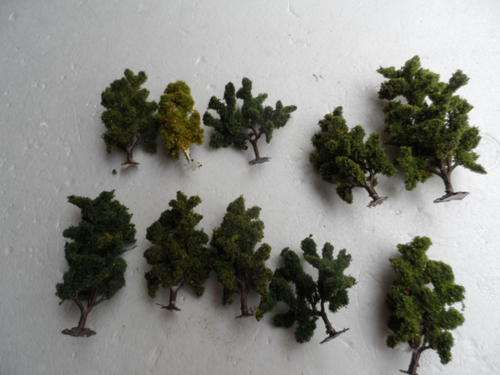 N SCALE TEN TREES BY BUSCH