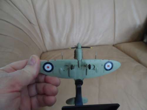 DIECAST 1941 SUPERMARINE SPITFIRE MK Vb, 1/72 SCALE,