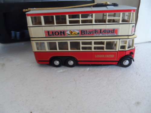 Matchbox Diecast YET03-M - 1931 Diddler Trolley Bus