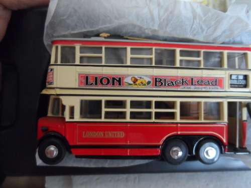 Matchbox Diecast YET03-M - 1931 Diddler Trolley Bus