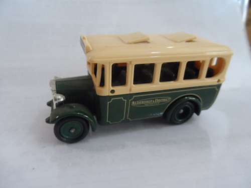 LLEDO SINGLE DECK BUS `ALDERSHOT AND DISTRICT`  [M4]