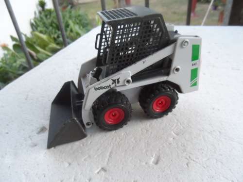 GAMA 9420 BOBCAT SKIDSTEER 1/19 SCALE [M43]