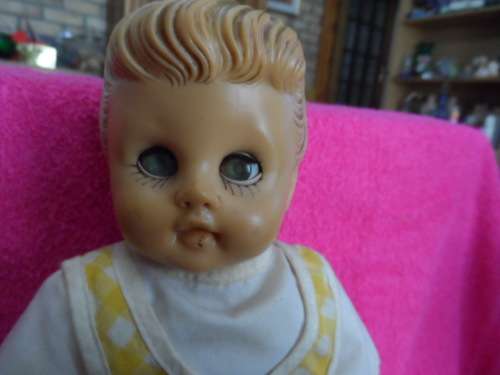 Lovely vintage doll legs and arms straight 34cm length .  Stuffed rubber.