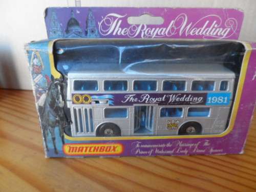 MATCHBOX ROYAL WEDDING 1981 BUS  [M29]