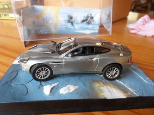 007 ASTON MARTIN V12 VANGUISH - DIE ANOTHER DAY-  [M26]