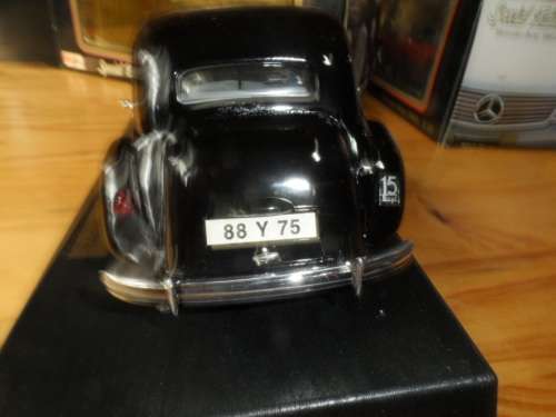 MAISTO CITROEN 15 CV 6 CYL 1952  1/18  Scale