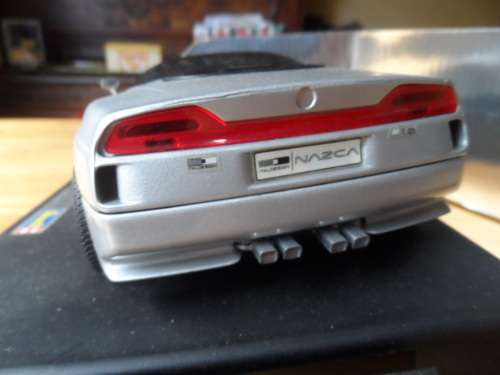 REVELL  RARE 1992 Italdesign Nazca M12 (BMW) Concept car  1/18  Scale
