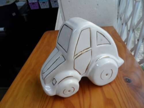 CERAMIC VW BEETLE 17 CM HIGH 30 LONG