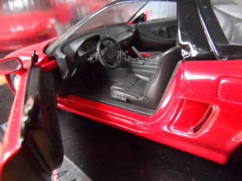 REVELL HONDA NSX    1/18 SCALE