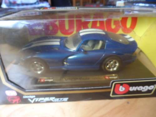 MAISTO  DODGE VIPER  GTS COUPE 1996  1/24 SCALE