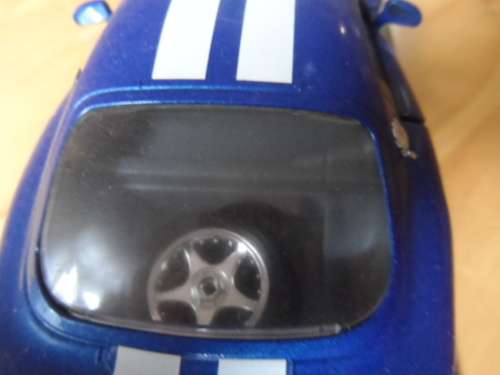 MAISTO  DODGE VIPER  GTS COUPE 1996  1/24 SCALE