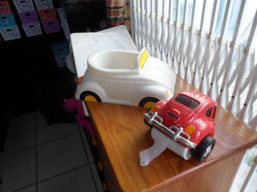VW KIDDIES POTTY AND BEETLE TOILET ROLL HOLDER