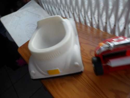 VW KIDDIES POTTY AND BEETLE TOILET ROLL HOLDER