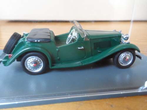 NEO 43800   MG TD MK II 1950 green  1:43   [M300]